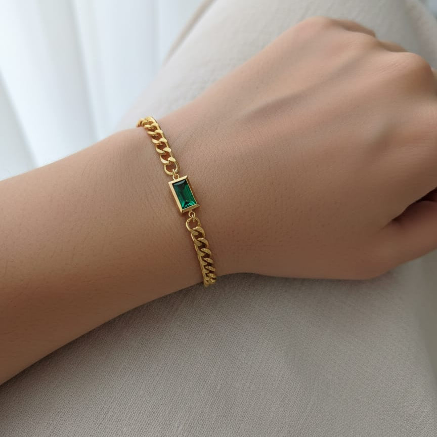 Green Stone Curb Chain Bracelet
